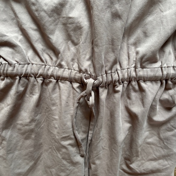 Evereve Mila Sleeveless Jumpsuit - Picture 4 of 8